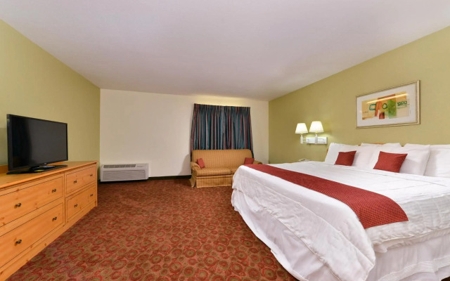 Americas Best Value Inn & Suites Winnie