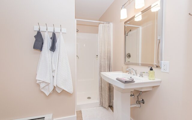 Maple Rock Bed & Breakfast