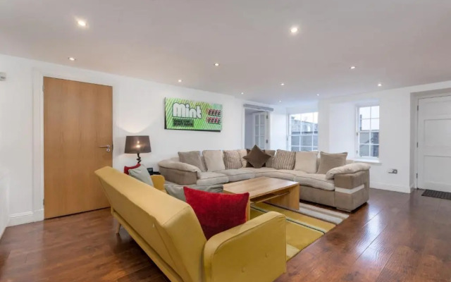 Destination Edinburgh Apartment York Place