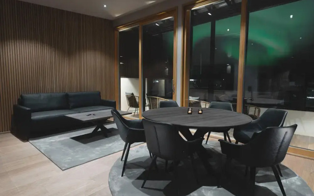 Royal Roi Luxury suite
