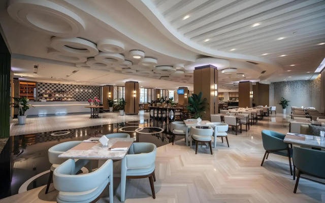 Rainbird International Hotel