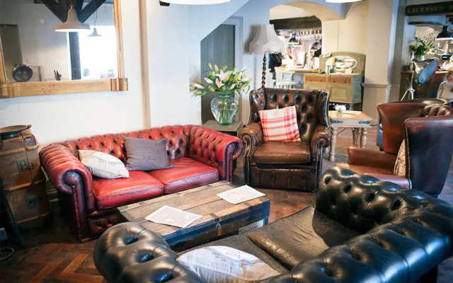 The Ilchester Arms Hotel