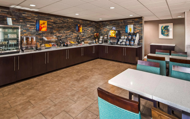 Best Western Plus Pioneer Park Inn