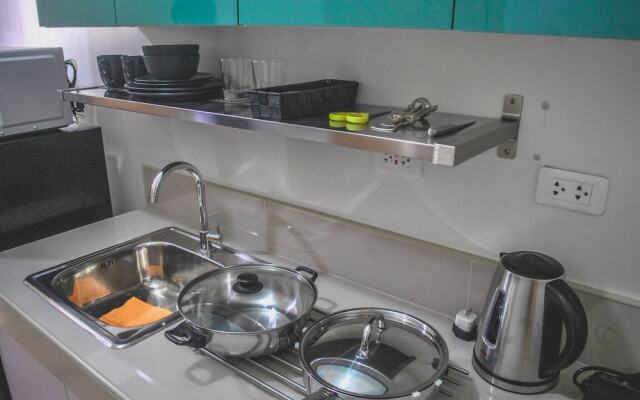 Room in Condo - Butler's Bnb A Trees Residences Qc Phil