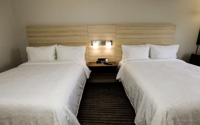 Holiday Inn Express : Hillsboro I-35, an IHG Hotel