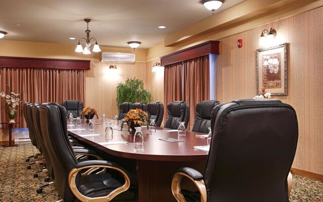 Best Western Plus Fredericton Hotel & Suites