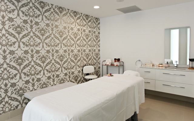 Viva Palma Nova Aparthotel