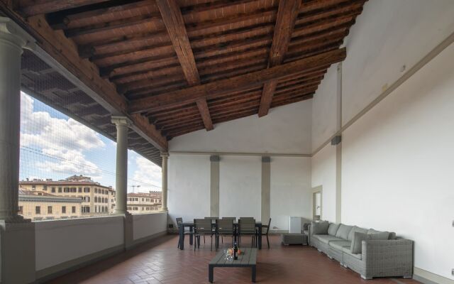 Loggia Santa Croce