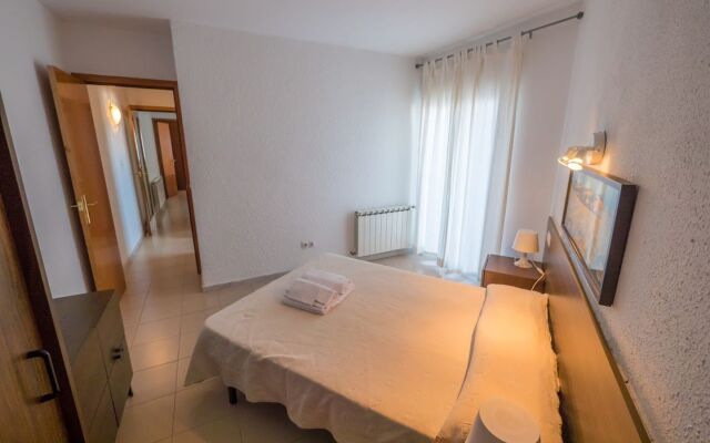 Apartaments AR Isern