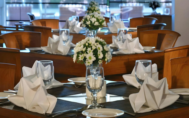 Gokulam Grand Turtle On The Beach