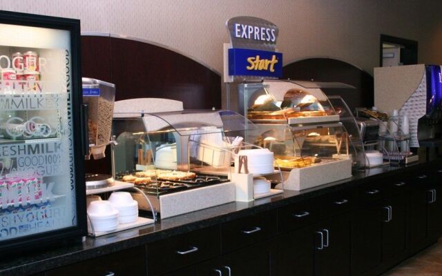 Holiday Inn Express & Suites Arkadelphia - Caddo Valley