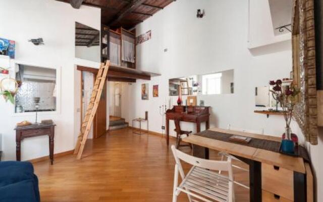 Campo De'Fiori Apartment