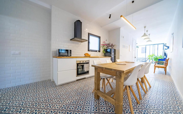 CAN MARTINEZ Calella Beach Boutique Apartment