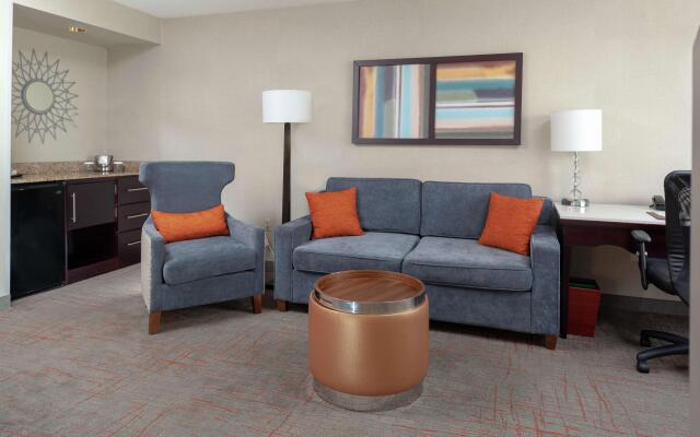 DoubleTree Suites by Hilton Dayton - Miamisburg