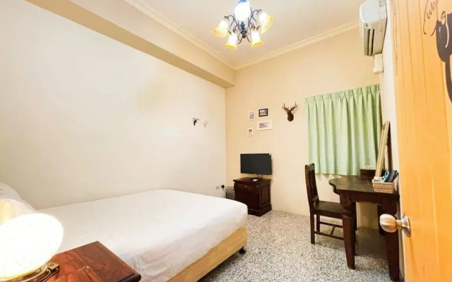 Uju House