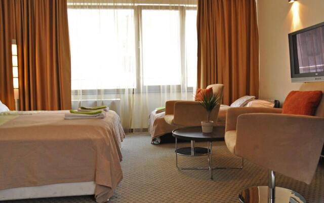 Ease Point Apartments