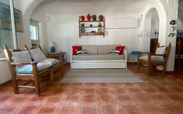 Splendid Detached Villa, Near the sea