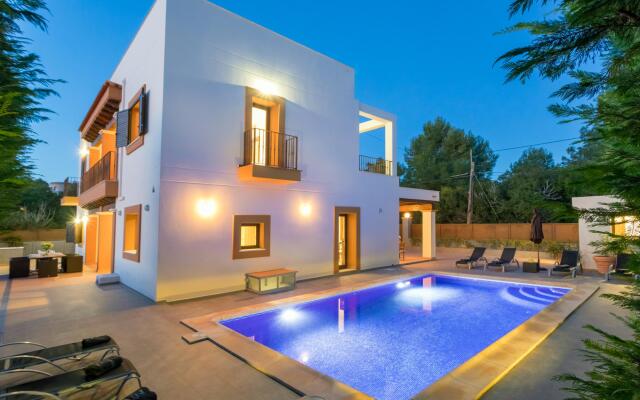 Villa in Ibiza Town, sleeps 12/14 - Villa Alexandra