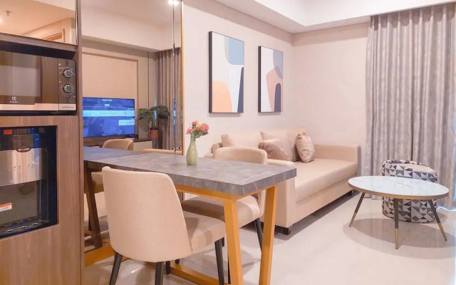 Spacious And Nice 2Br At Bintaro Embarcadero Apartment