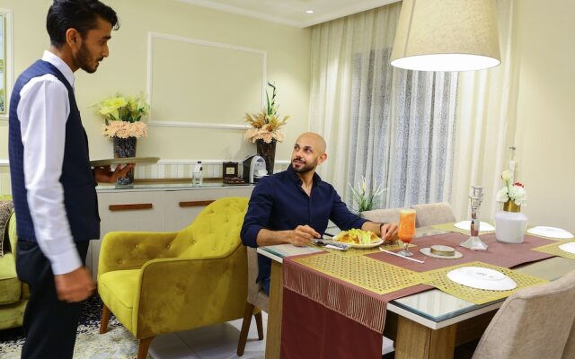 Lotaz Hotel Suites Al Salamah