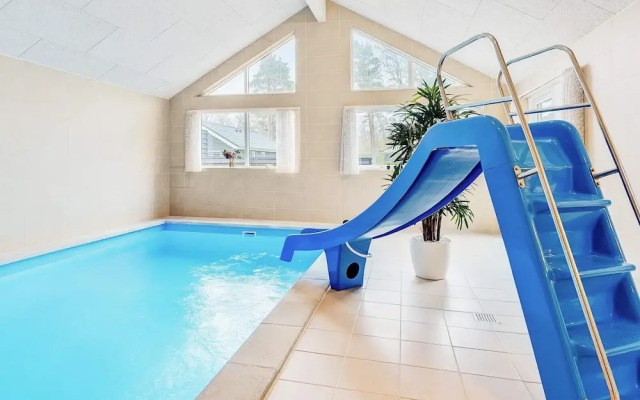 16 Person Holiday Home in Vaeggerlose