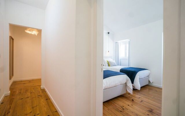 Chiado & Design Apartment