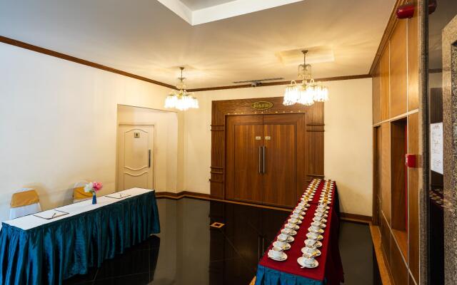 Sirin Hotel & Resident (SHA Extra Plus)