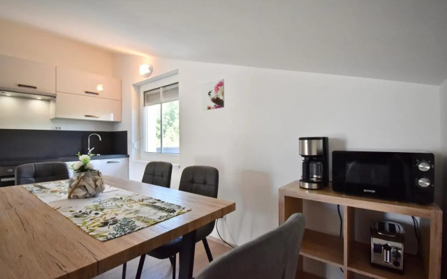 Holiday house with sea view and BBQ grill