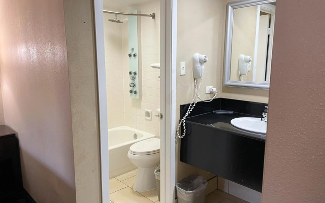 Studio 6 Suites North Richland Hills, TX