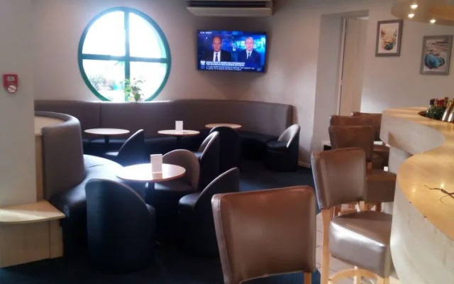 LE GREEN 7 HôTEL RESTAURANT