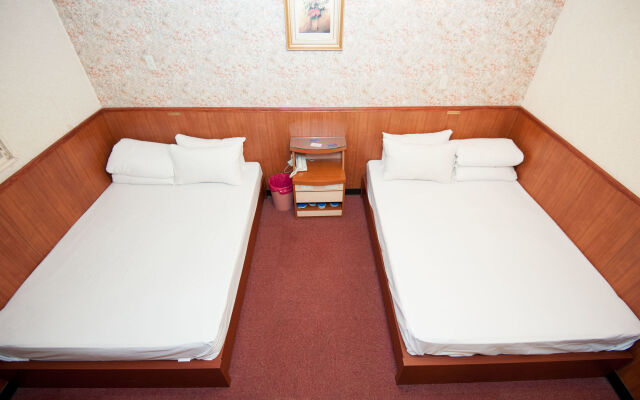 New May Flower Hotel
