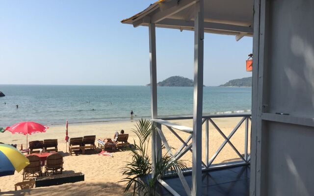 Roundcube Beach Bungalows