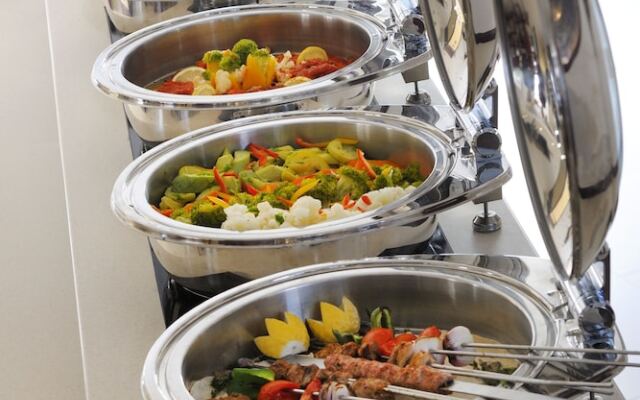 Al Safir Hotel & Tower