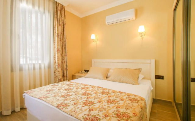 Azka Hotel