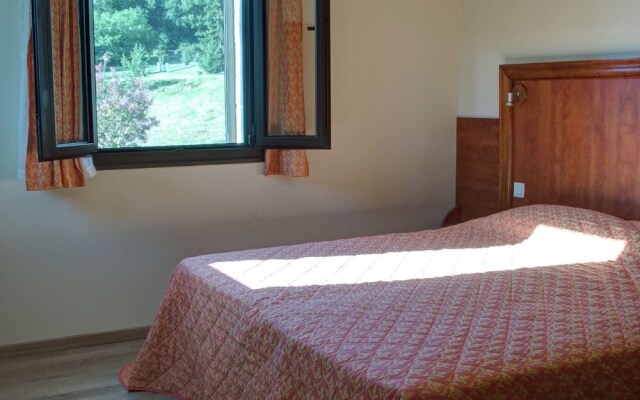 Cosy Holiday Home in Castelnaud-la-chapelle