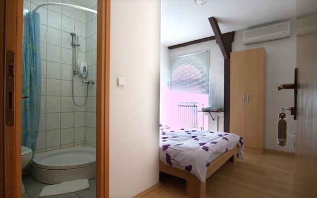 Guesthouse Ivac Inn Zagreb Airport