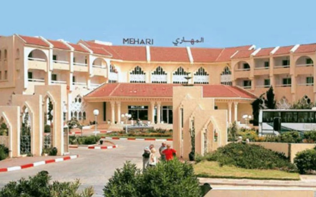 Golden Yasmin Mehari Tabarka