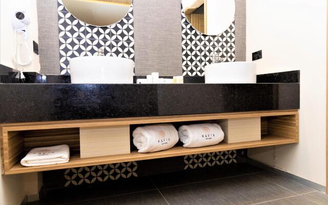 Hotel Plaza by Kavia