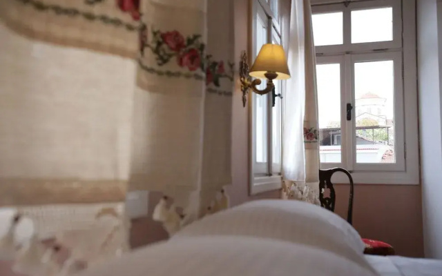 Podemos Otel