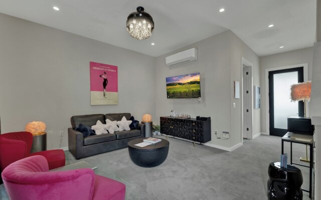 The Bentley Hotel - Audrey Hepburn Suite - Pool View