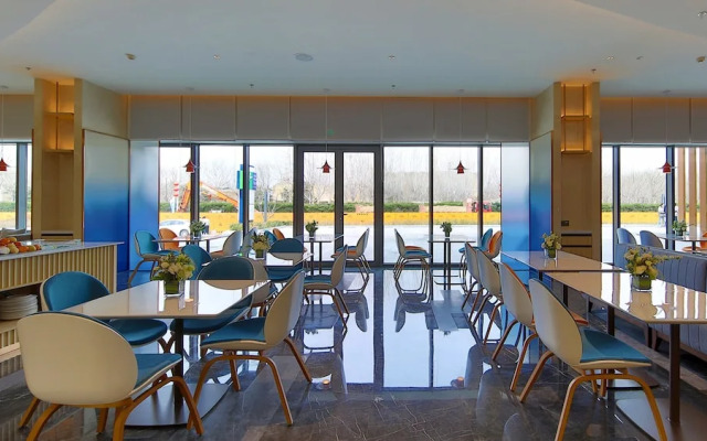 Holiday Inn Express Dalian Golden Pebble Beach by IHG