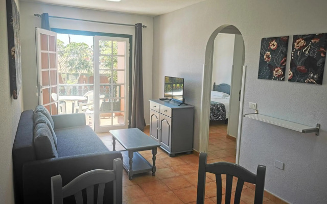 Apartamentos Oasis San Antonio
