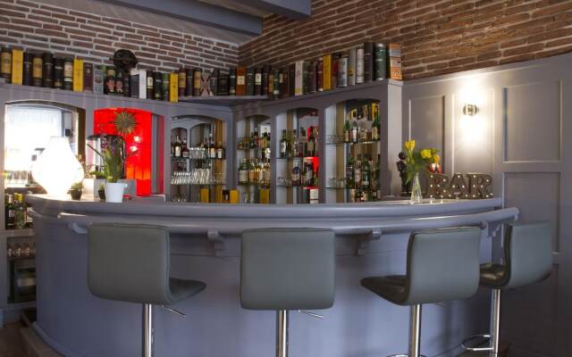 Brit Hotel Roanne - Le Grand Hotel