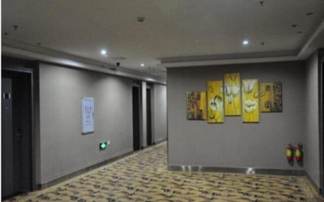 Youth Sunshine Hotel