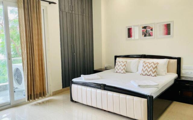 Bluo 1Bhk - Dlf Cybercity, Mg Road - Balcony, Lift