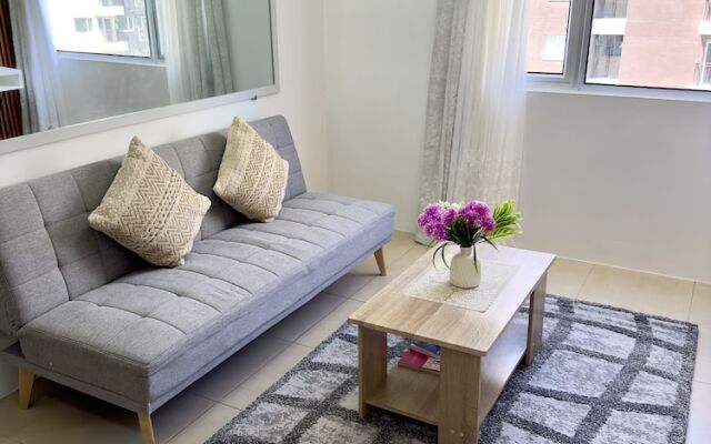 Stylish 2Bedroom Unit Avida 26