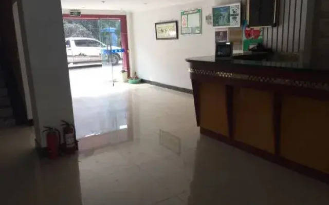 Longqiu Hotel
