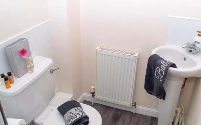 Hla - King Court Apartment 2