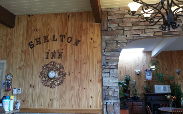Shelton Inn