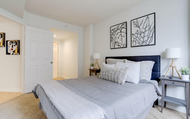 Amazing 1 Bedroom Condo Ballston